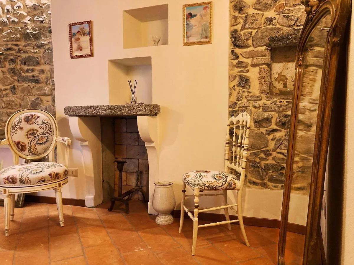 Bed & Breakfast La Corte del Governo 565 Lezzeno Italia