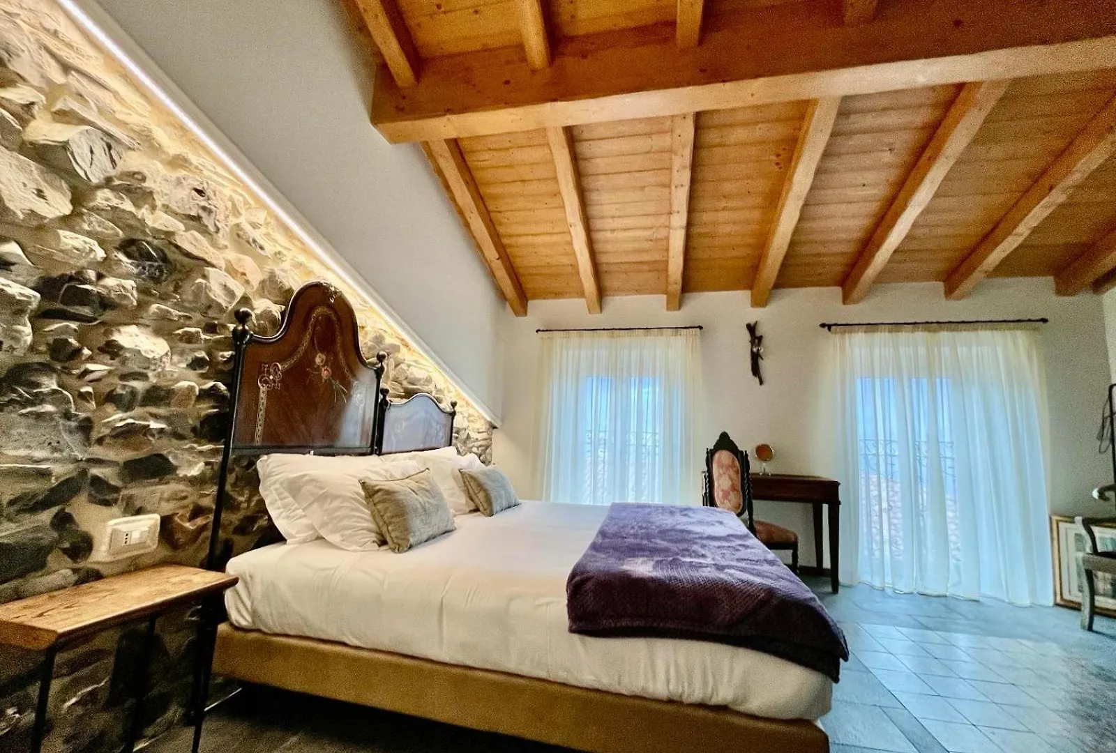 Bed & Breakfast La Corte del Governo 565 Lezzeno Italia